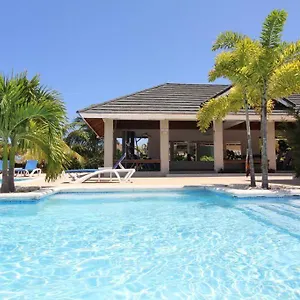 Coolshade - Estate - 15mins Ocho Rios Richmond